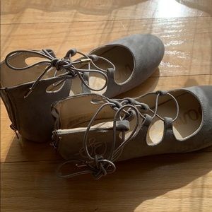 Grey frost tied flats